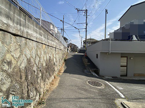 紫野北舟岡町 中古戸建の前面道路含む現地写真