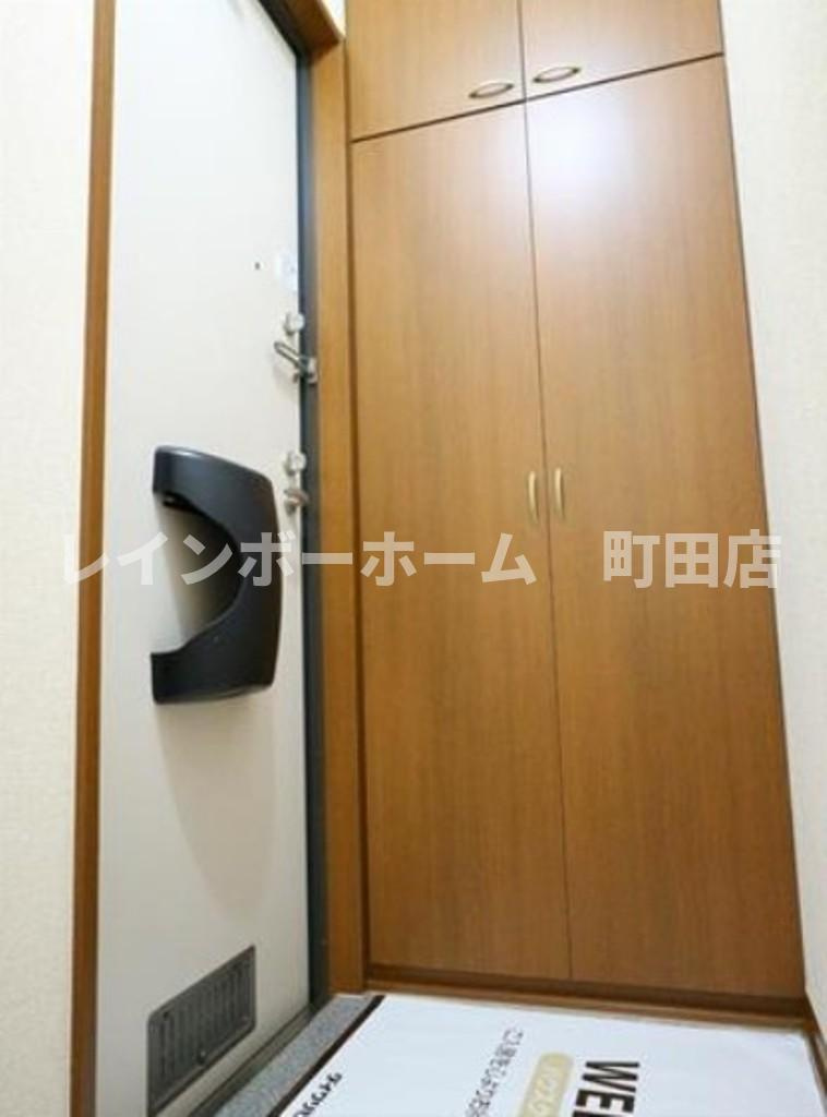 アタラクシアE※初期費用分割あと払いサービス利用可能物件の玄関