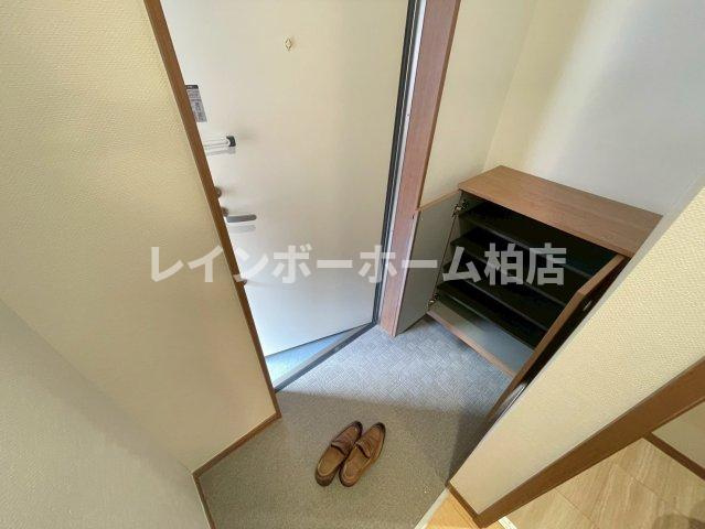 特典：仲介手数料が無料です!!の玄関|管理会社参考写真