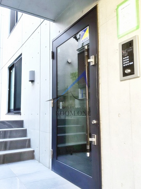 COCOFLAT北千住North のエントランス|エントランスです。