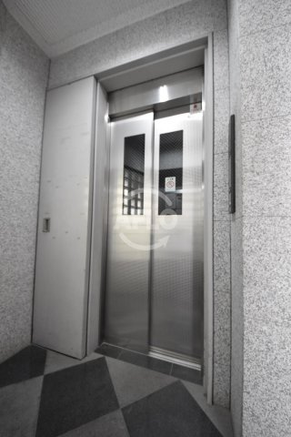 メゾンサンワ西長堀の設備|メゾンサンワ西長堀　エレベーター
