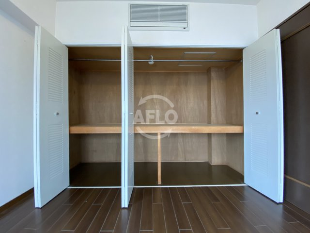 ヴェスタ堀江の収納|ヴェスタ堀江　クローゼット