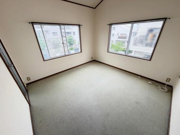 忍ケ丘クレセントヴィラF棟の洋室|■物件内覧・資金計画相談・住宅ローン相談、リフォーム相談、お問合せ受付中■
※当日・翌日のご内覧、ご相談はお電話でのお問合せがスムーズです！