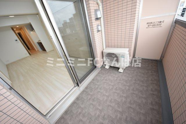 スプランディッド難波元町のバルコニー