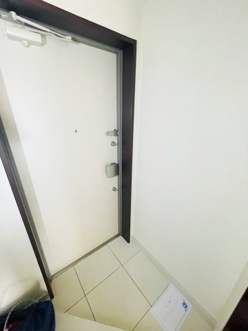 ローレル新町の玄関