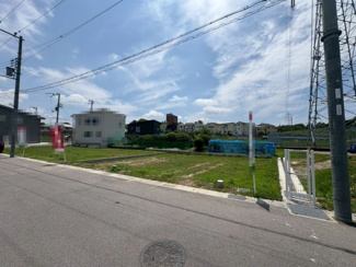 【前面道路含む現地写真】 | お客様にとって最良のマイホームが見つかりますよう、イエストアが全力でお手伝いさせていただきます！いつでもお気軽にお問い合わせ下さい♪
