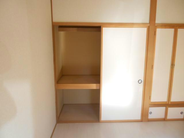 カレッジサイドの収納