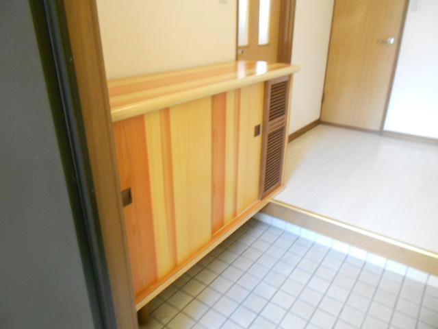 カレッジサイドの玄関