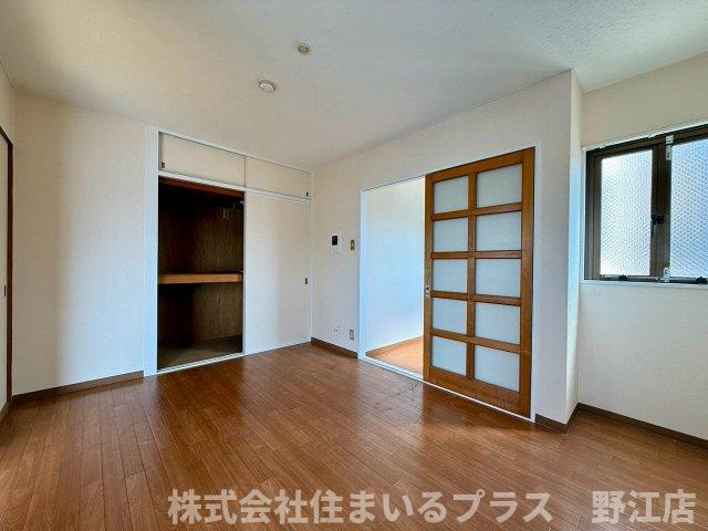 ベルメゾン高倉の洋室