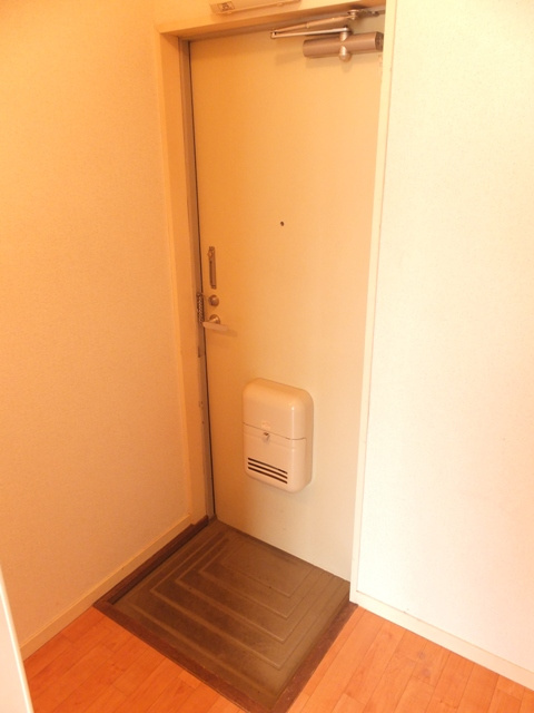ハウス初台の玄関|同タイプのお部屋の写真です。