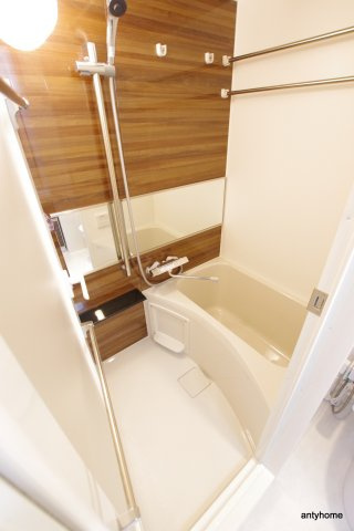 TAT LYON TIMBER TOWN 仲介手数料無料の浴室
