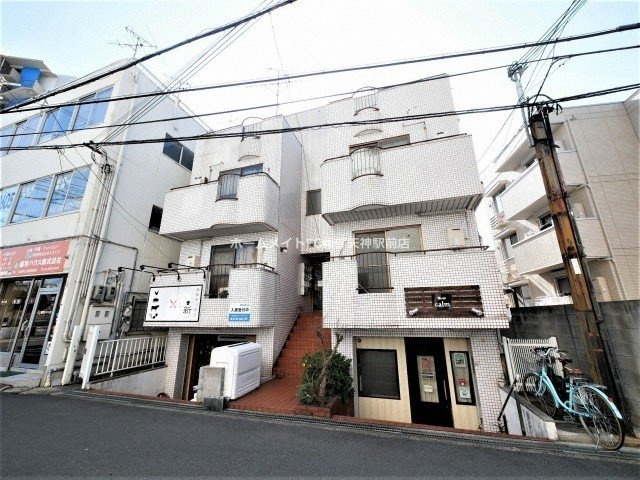 プレアール中桜塚の外観