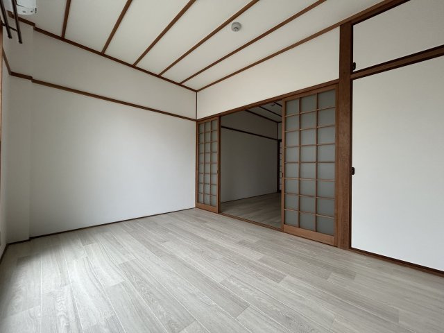 【洋室】 | 岡町駅前レジデンス