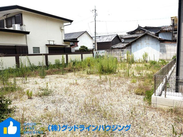 リーブルガーデン西脇市西脇17期　１号棟の前面道路含む現地写真