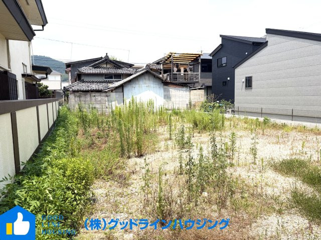 リーブルガーデン西脇市西脇17期　１号棟の前面道路含む現地写真