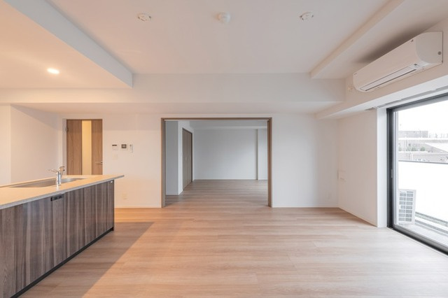 ラ・カーサ広尾の居間・リビング|※写真は同タイプ住戸です。