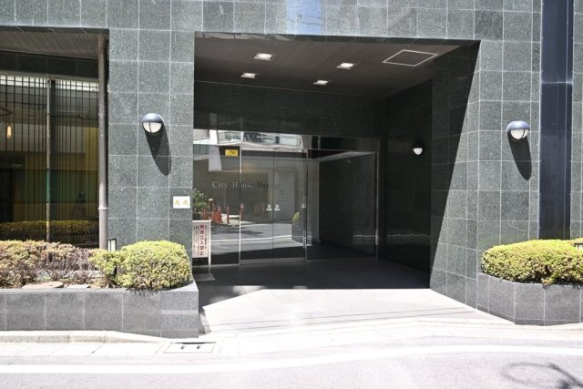 シティハウス代々木のエントランス|建物の内部です