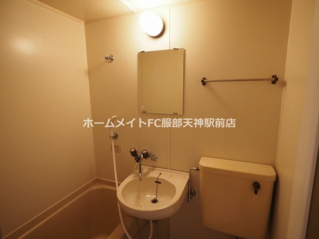 プレアール中桜塚の洗面所