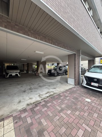 ドミール桜川Ⅱの駐車場
