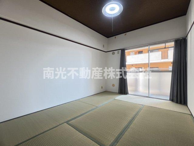 エステマール弥刀の和室
