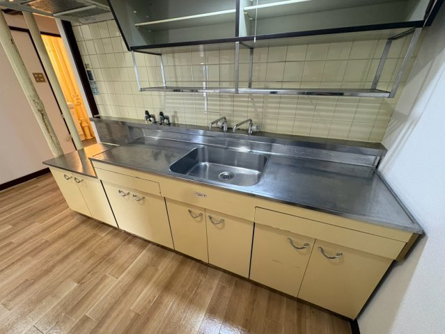 エステマール弥刀のキッチン