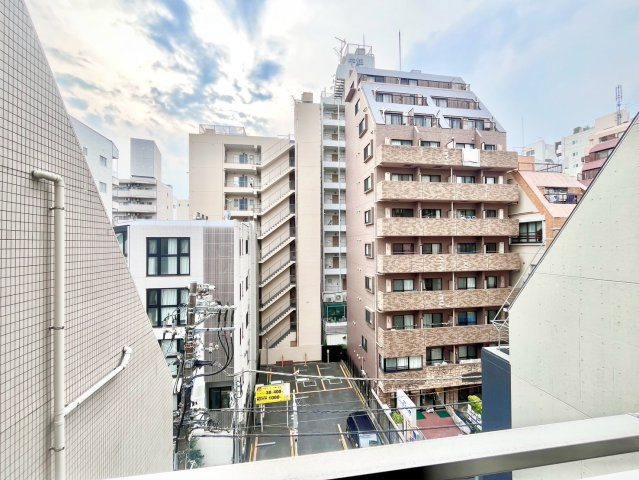 ラヴェンナ高円寺の展望|2026.07.31撮影

現地ご見学希望・資料請求などお気軽にお問い合わせ下さい！
03-5990-5201