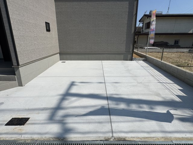 神戸市西区北山台２丁目新築戸建の駐車場