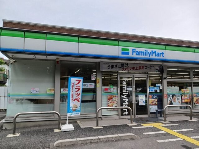 カーサ　ピァッツァ　寄居　Ｃの周辺|ファミリーマート寄居富田店まで1200m