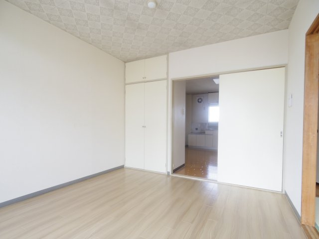 フラットヒルズの内装