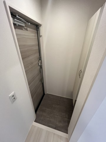 D-Room南小路の玄関
