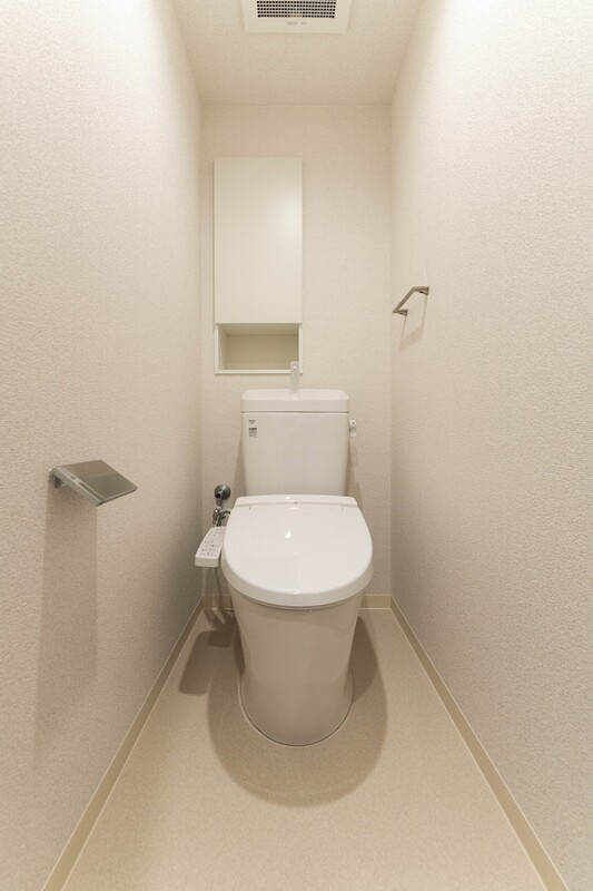 藤沢市辻堂５丁目の賃貸マンションのトイレ|清潔感のあるトイレです