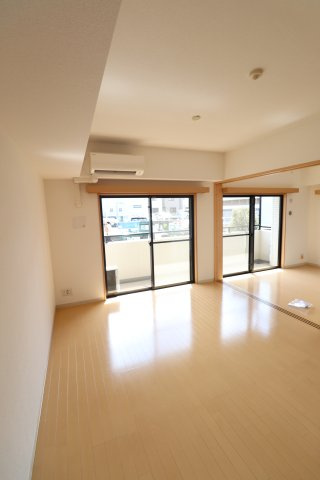 ブランネージュ多摩川の居間・リビング
