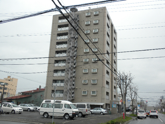 帯広16丁目ビルの外観
