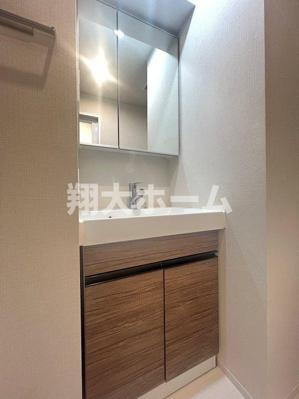 ＡＲＴＥＳＳＩＭＯ　ＣＬＡＩＲＴＯＲＴＥ の洗面所