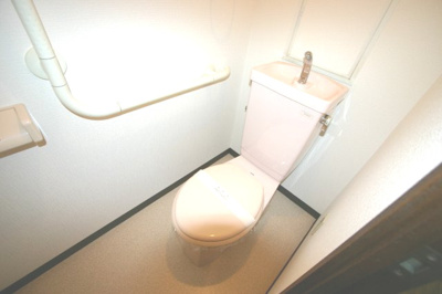 【トイレ】 | ラミティエ | ※同タイプの写真となり、実際のお部屋とは異なる場合があります