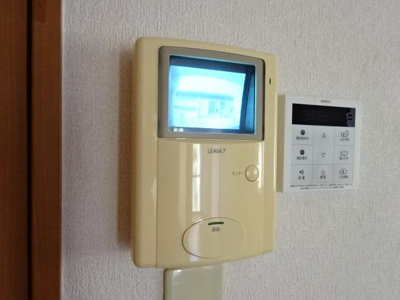 【内装】 | ストロベリーガーデン | カメラ付インターホン