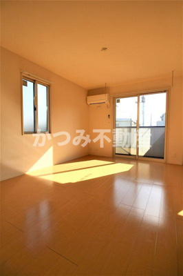 【居間・リビング】 | カラコレス(D-ｒｏｏｍ) | 他号室参考写真