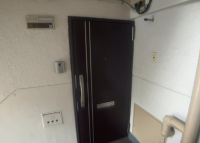 【防犯設備】 | 相模台団地２－１号棟 | 当然のことではありますが、オートロックやセンサーライト、ホームセキュリティーなどの防犯設備があれば、小さいお子様がいるご家庭も安心ですよね！まず物件購入の際は、防犯設備もチェックするようにしましょう。