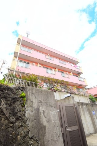 アサートン山手の外観