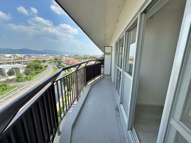 メゾン寝屋川のバルコニー