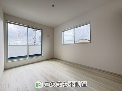 【洋室】 | いろどりアイタウン古河市三杉町1丁目　 | 【同社施工写真】建具やクロスその他仕様が異なる場合がございます☆
