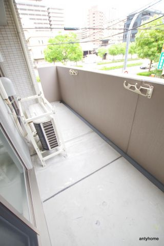 ノスダルジョン　仲介手数料無料のバルコニー