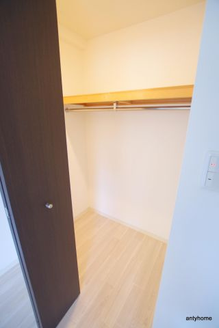 ノスダルジョン　仲介手数料無料の収納