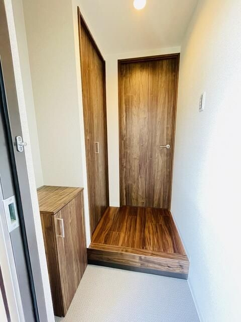 ブローテ三ノ輪の玄関