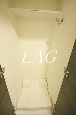 【設備】 | スパシエロッサ池袋 | 室内洗濯置き場です。