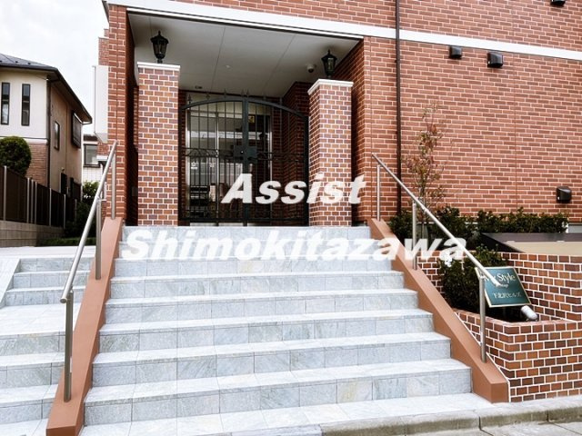 My Style vintage下北沢ヒルズのエントランス