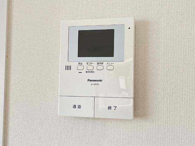 クラルテの内装|カメラ付インターホン