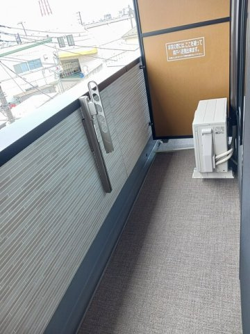 リバーサイドⅡのバルコニー|外からの目が気にならないバルコニーで洗濯物が干せます