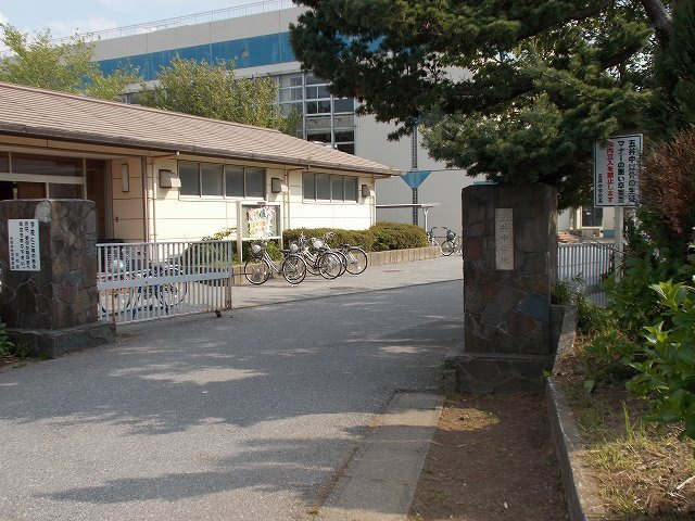 中瀬ロイヤルガーデンの周辺|市原市立五井中学校まで550m