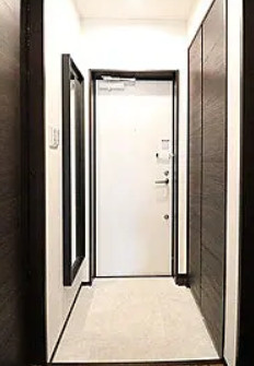 シャルコートSOGAの玄関